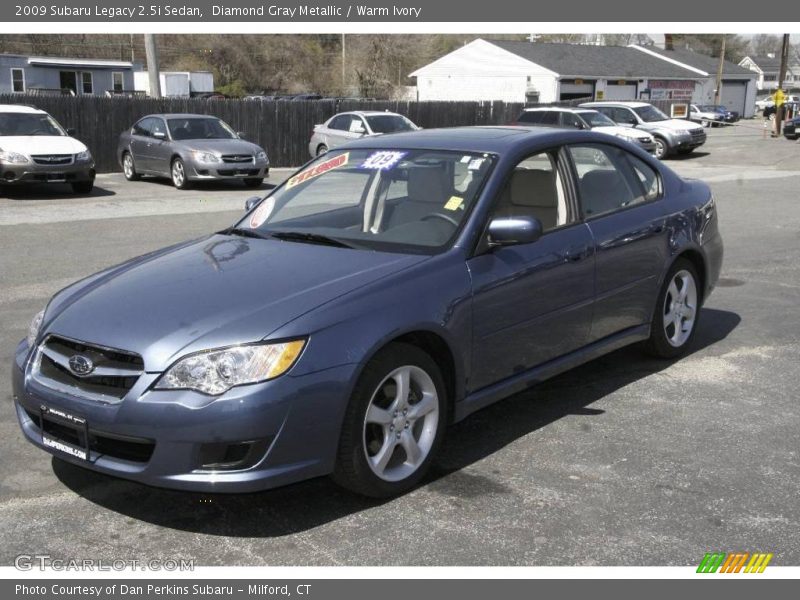 Diamond Gray Metallic / Warm Ivory 2009 Subaru Legacy 2.5i Sedan