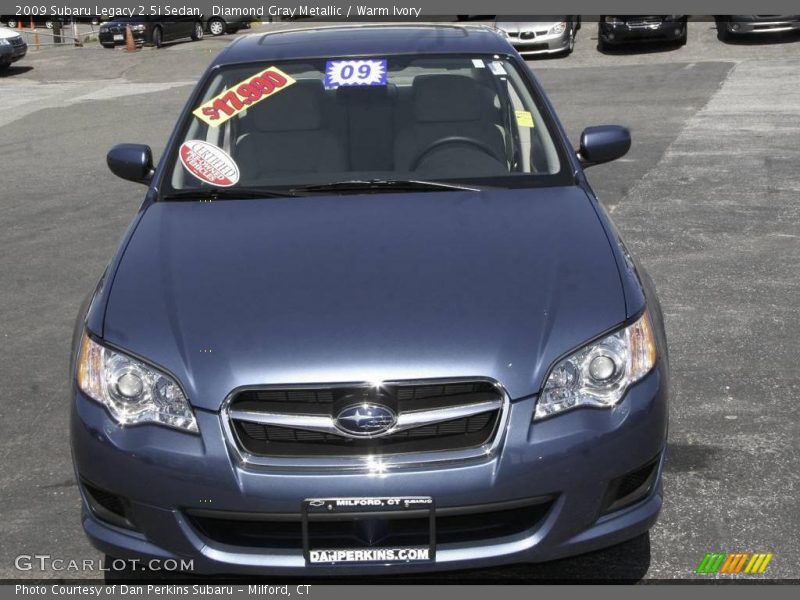 Diamond Gray Metallic / Warm Ivory 2009 Subaru Legacy 2.5i Sedan