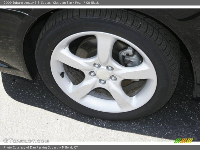 Obsidian Black Pearl / Off Black 2009 Subaru Legacy 2.5i Sedan