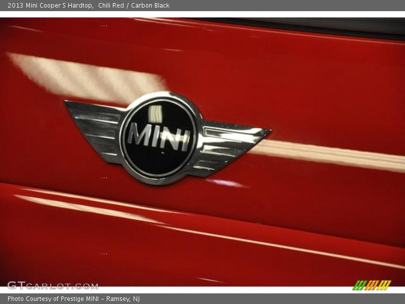 Chili Red / Carbon Black 2013 Mini Cooper S Hardtop