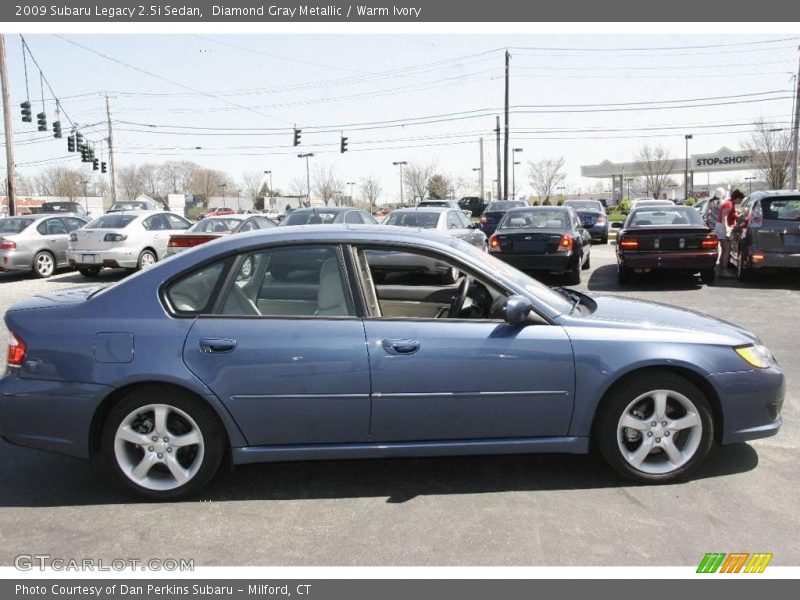 Diamond Gray Metallic / Warm Ivory 2009 Subaru Legacy 2.5i Sedan