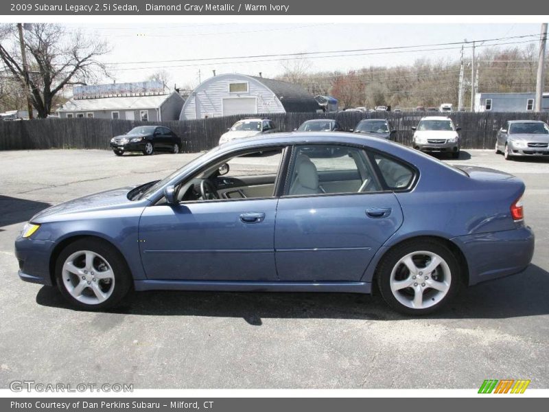 Diamond Gray Metallic / Warm Ivory 2009 Subaru Legacy 2.5i Sedan
