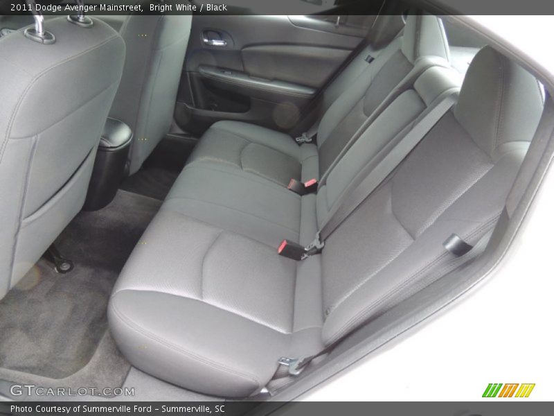 Bright White / Black 2011 Dodge Avenger Mainstreet