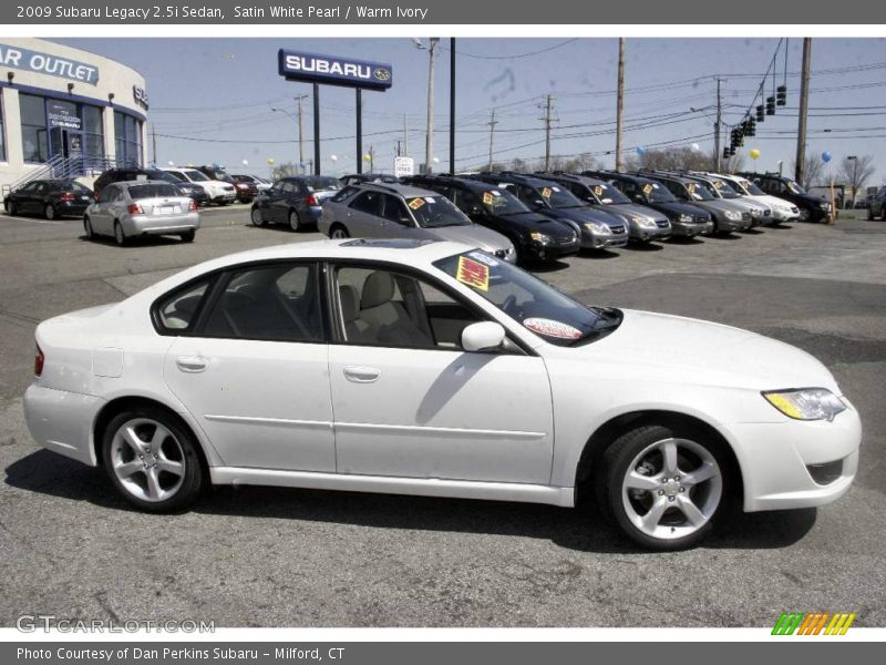 Satin White Pearl / Warm Ivory 2009 Subaru Legacy 2.5i Sedan