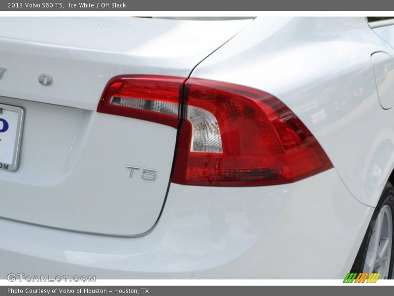 Ice White / Off Black 2013 Volvo S60 T5