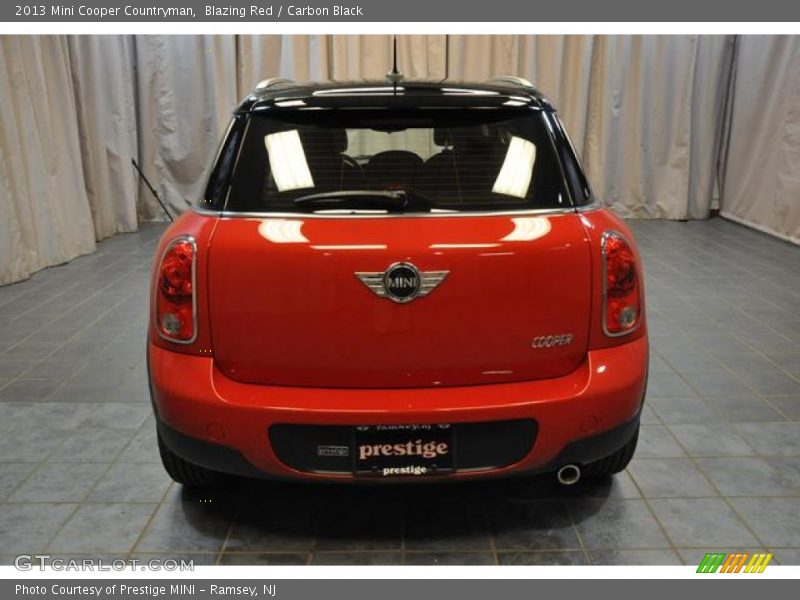 Blazing Red / Carbon Black 2013 Mini Cooper Countryman