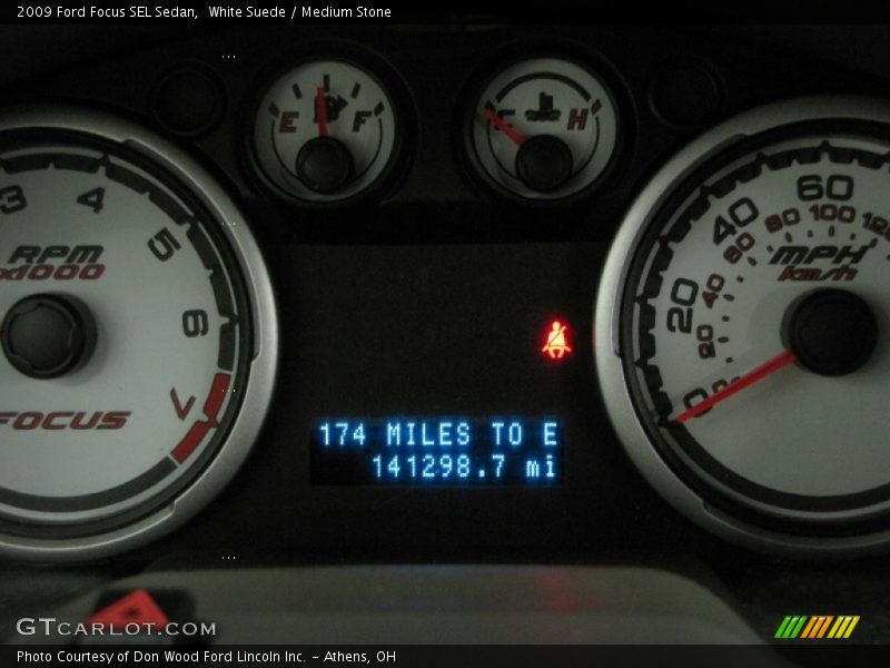 White Suede / Medium Stone 2009 Ford Focus SEL Sedan