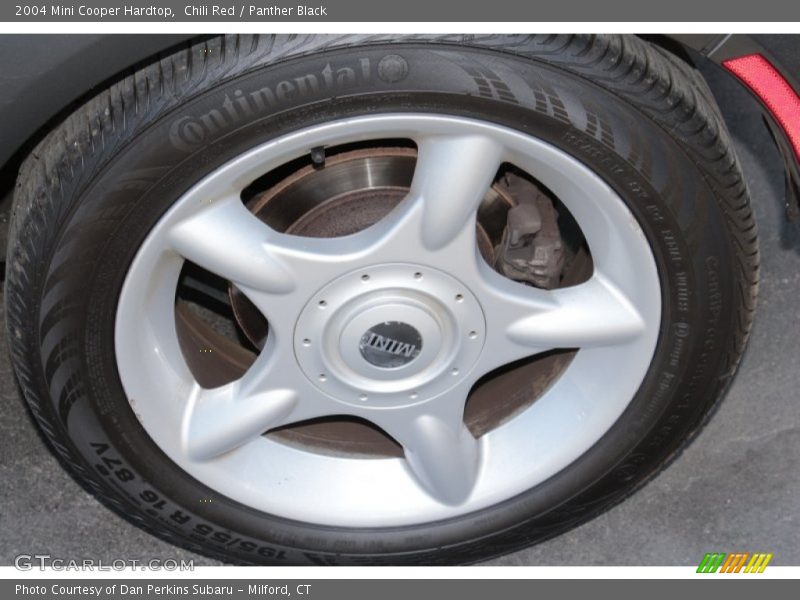 Chili Red / Panther Black 2004 Mini Cooper Hardtop