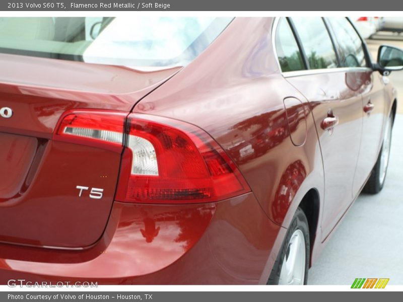 Flamenco Red Metallic / Soft Beige 2013 Volvo S60 T5