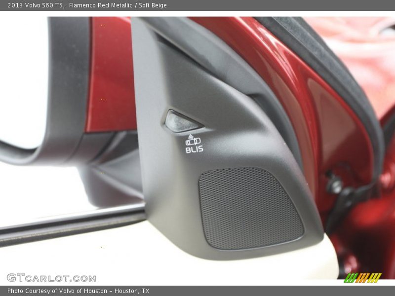 Flamenco Red Metallic / Soft Beige 2013 Volvo S60 T5