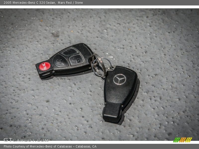 Keys of 2005 C 320 Sedan