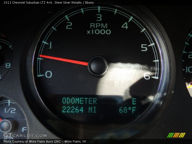 Sheer Silver Metallic / Ebony 2011 Chevrolet Suburban LTZ 4x4