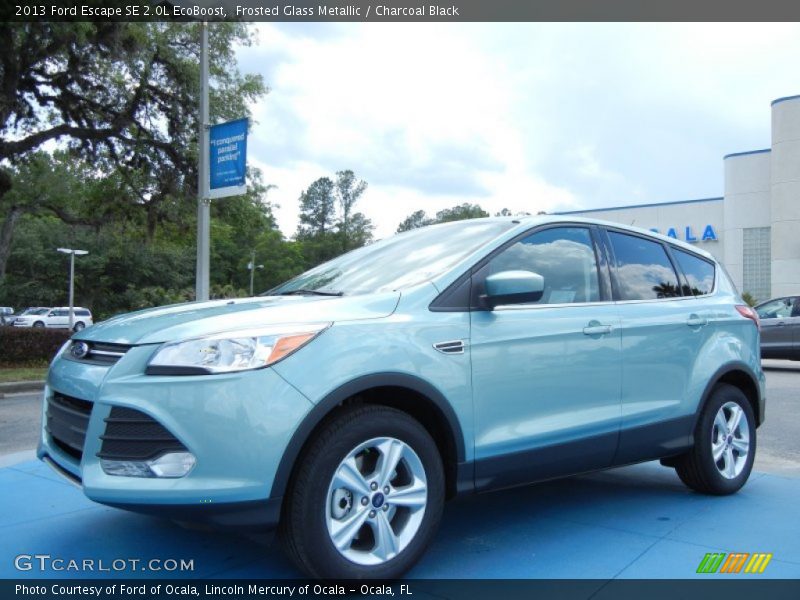 Front 3/4 View of 2013 Escape SE 2.0L EcoBoost