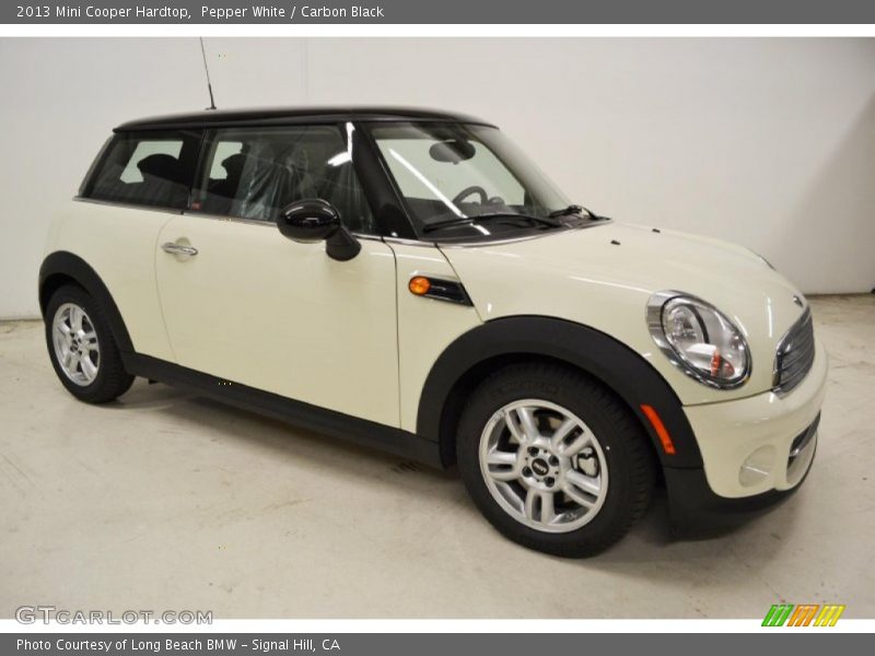 Pepper White / Carbon Black 2013 Mini Cooper Hardtop