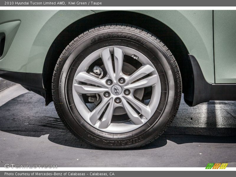  2010 Tucson Limited AWD Wheel