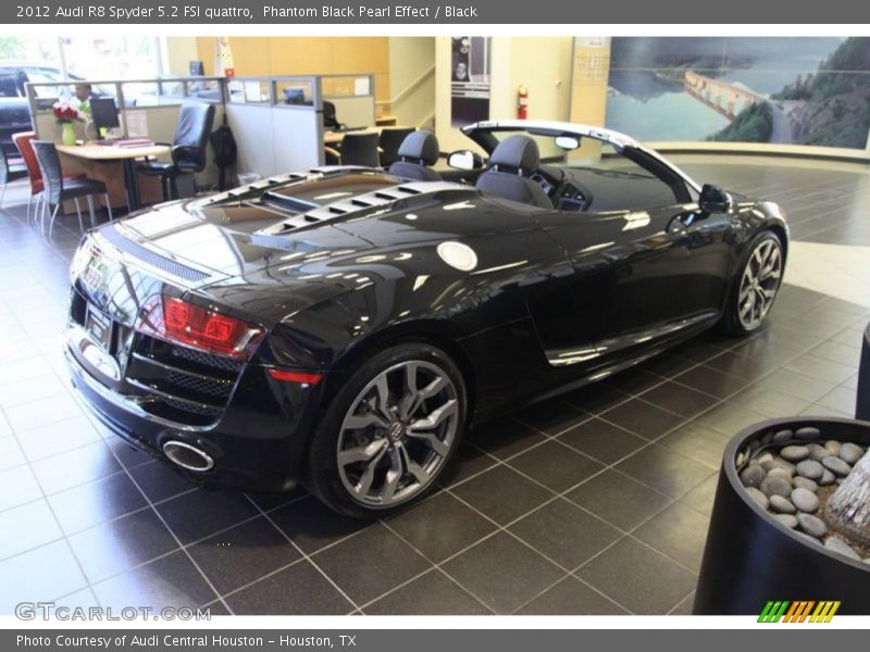 Phantom Black Pearl Effect / Black 2012 Audi R8 Spyder 5.2 FSI quattro