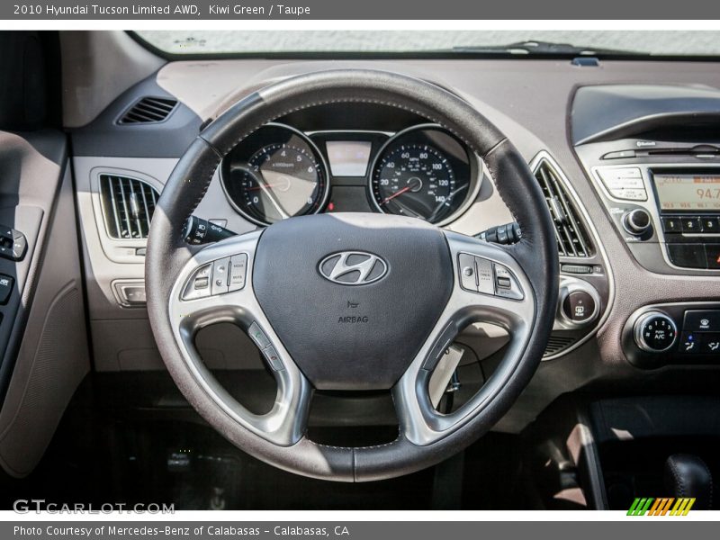  2010 Tucson Limited AWD Steering Wheel
