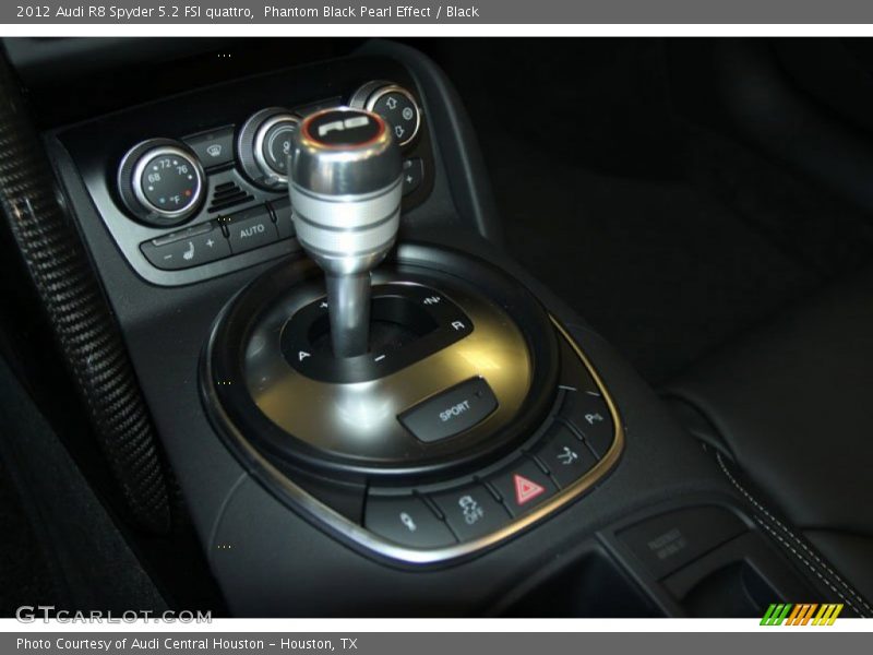  2012 R8 Spyder 5.2 FSI quattro 6 Speed R tronic Automatic Shifter