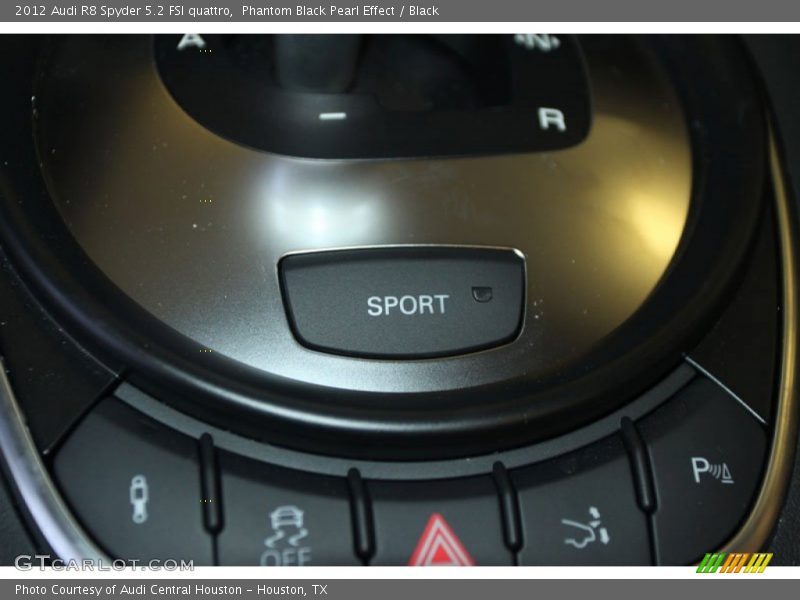 Phantom Black Pearl Effect / Black 2012 Audi R8 Spyder 5.2 FSI quattro