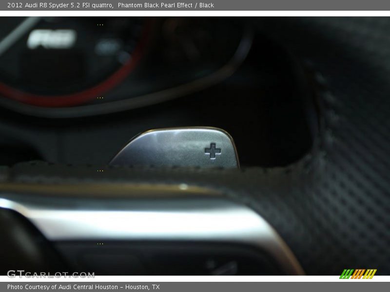 Phantom Black Pearl Effect / Black 2012 Audi R8 Spyder 5.2 FSI quattro
