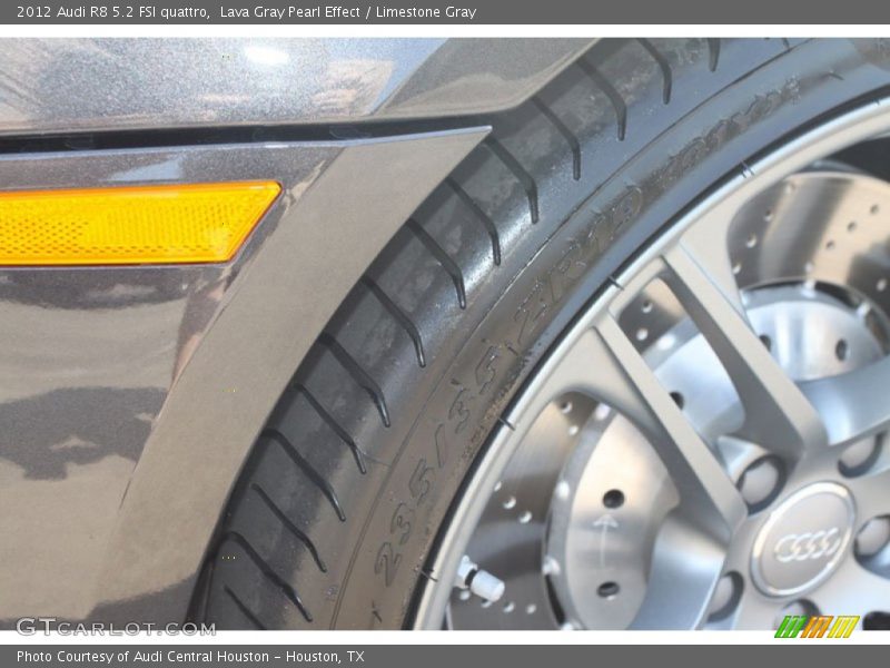 Lava Gray Pearl Effect / Limestone Gray 2012 Audi R8 5.2 FSI quattro