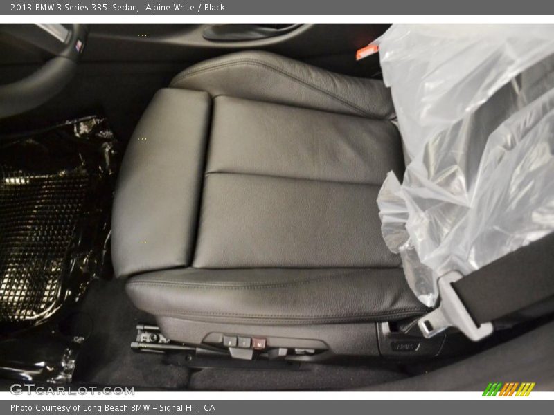 Alpine White / Black 2013 BMW 3 Series 335i Sedan