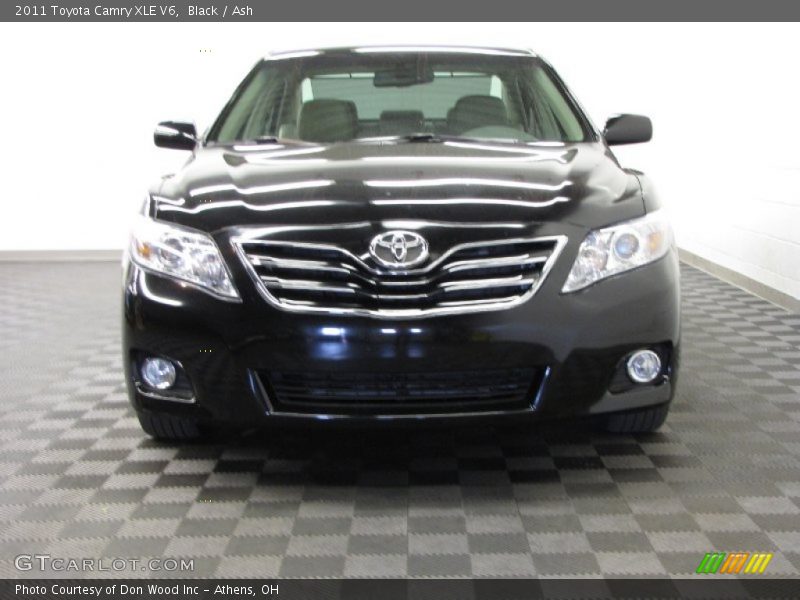 Black / Ash 2011 Toyota Camry XLE V6