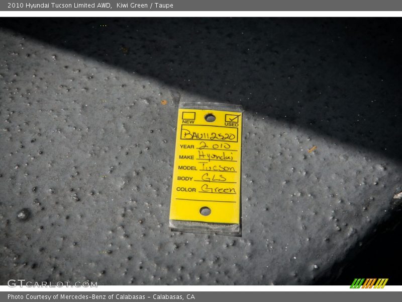 Kiwi Green / Taupe 2010 Hyundai Tucson Limited AWD