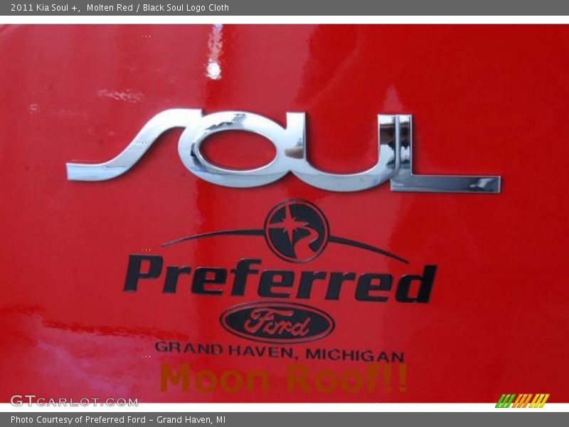 Molten Red / Black Soul Logo Cloth 2011 Kia Soul +