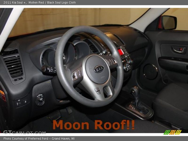 Molten Red / Black Soul Logo Cloth 2011 Kia Soul +