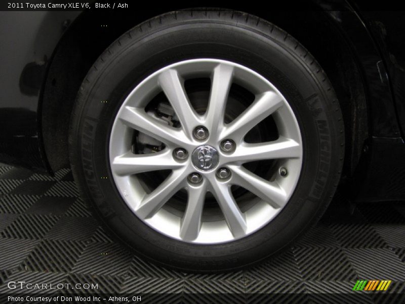 Black / Ash 2011 Toyota Camry XLE V6