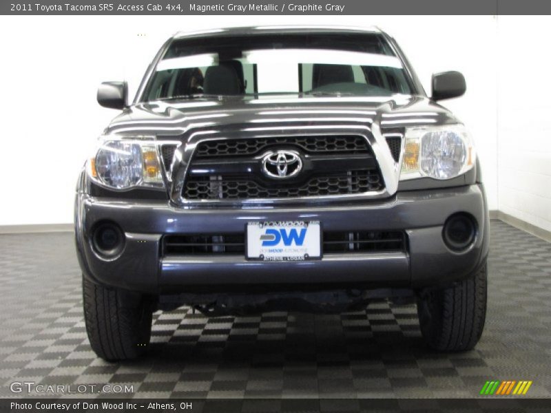Magnetic Gray Metallic / Graphite Gray 2011 Toyota Tacoma SR5 Access Cab 4x4