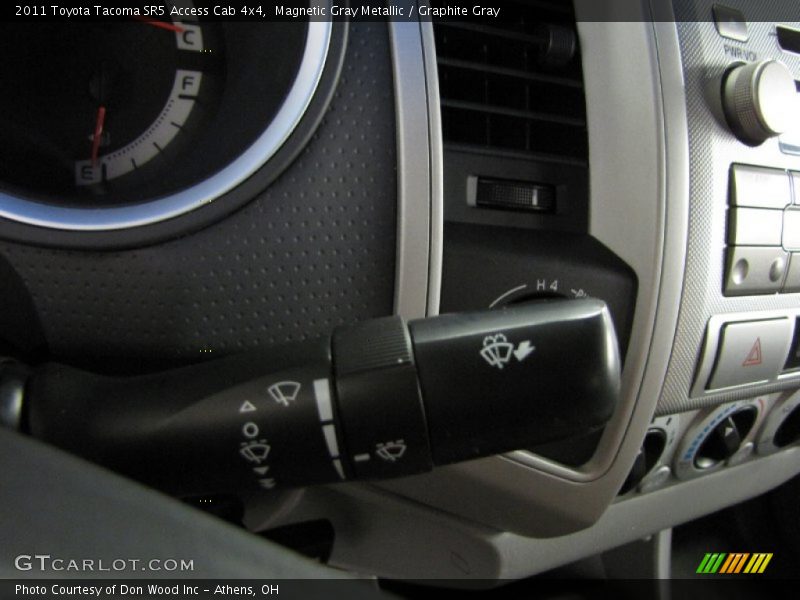 Magnetic Gray Metallic / Graphite Gray 2011 Toyota Tacoma SR5 Access Cab 4x4