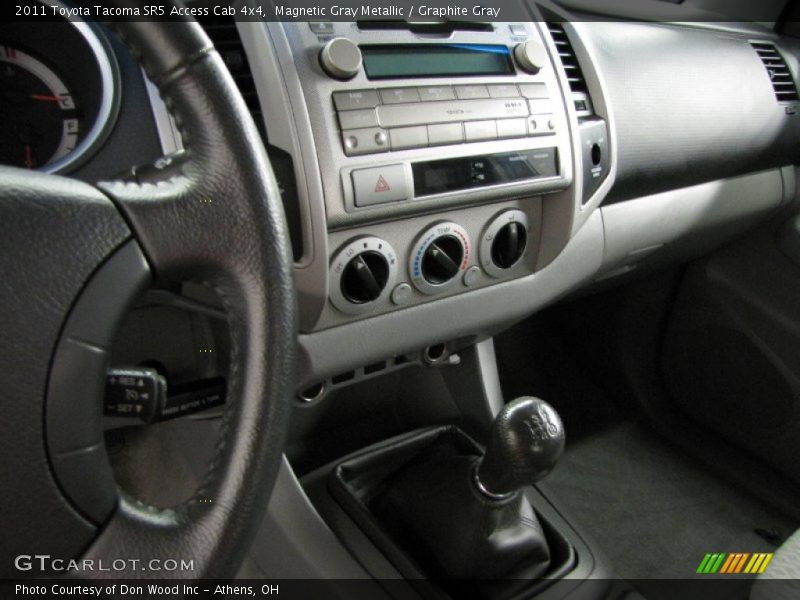 Magnetic Gray Metallic / Graphite Gray 2011 Toyota Tacoma SR5 Access Cab 4x4