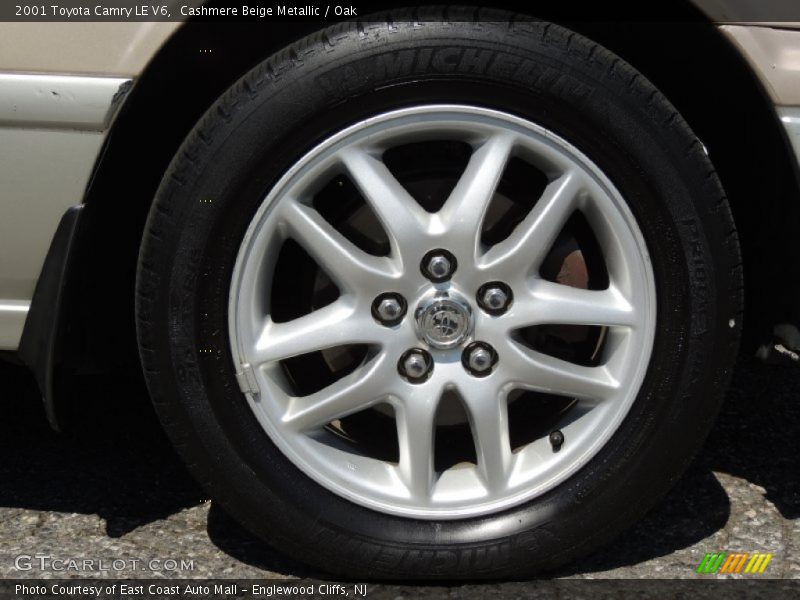  2001 Camry LE V6 Wheel