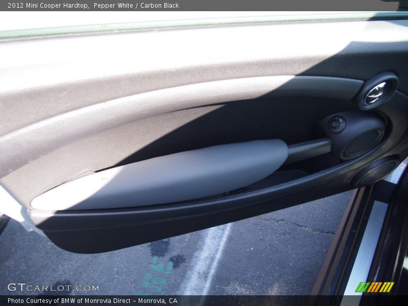 Pepper White / Carbon Black 2012 Mini Cooper Hardtop