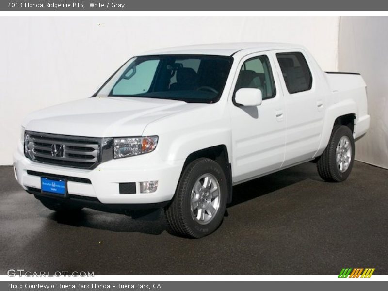 White / Gray 2013 Honda Ridgeline RTS