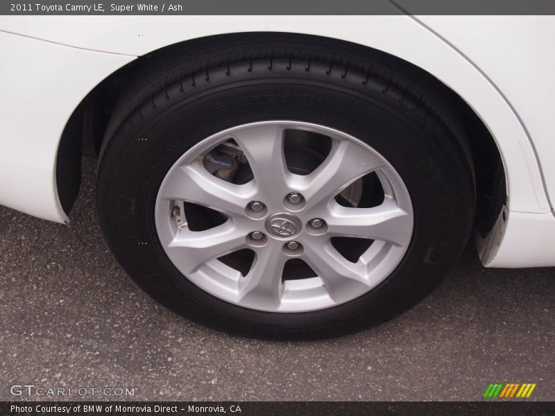 Super White / Ash 2011 Toyota Camry LE