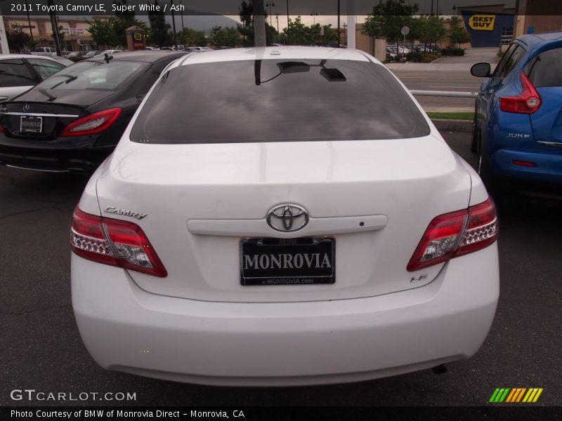 Super White / Ash 2011 Toyota Camry LE