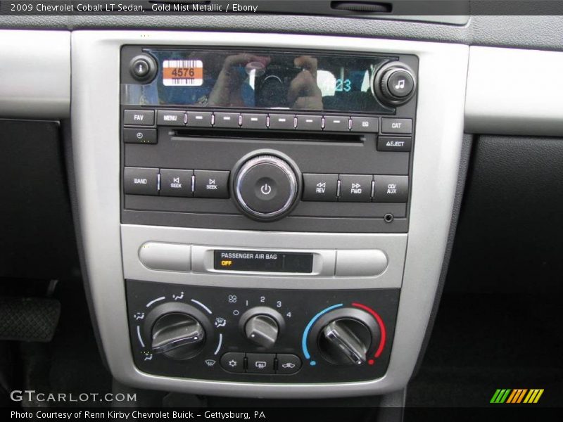 Gold Mist Metallic / Ebony 2009 Chevrolet Cobalt LT Sedan