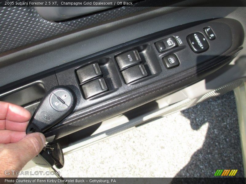 Champagne Gold Opalescent / Off Black 2005 Subaru Forester 2.5 XT