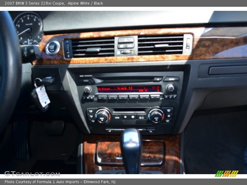 Alpine White / Black 2007 BMW 3 Series 328xi Coupe