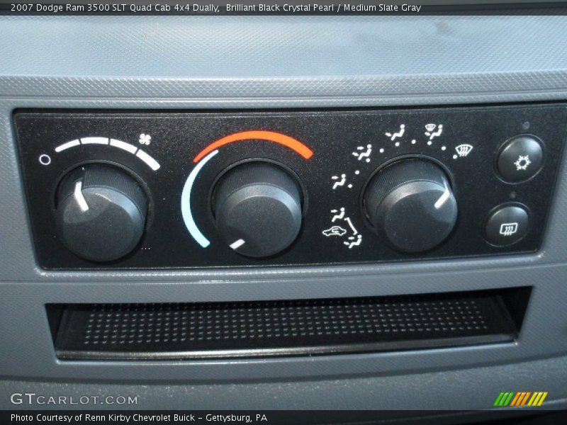 Controls of 2007 Ram 3500 SLT Quad Cab 4x4 Dually