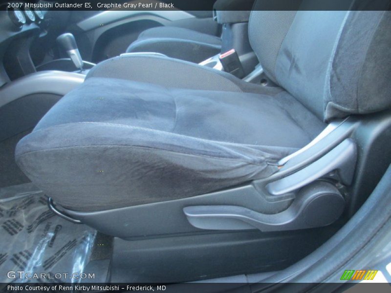 Graphite Gray Pearl / Black 2007 Mitsubishi Outlander ES