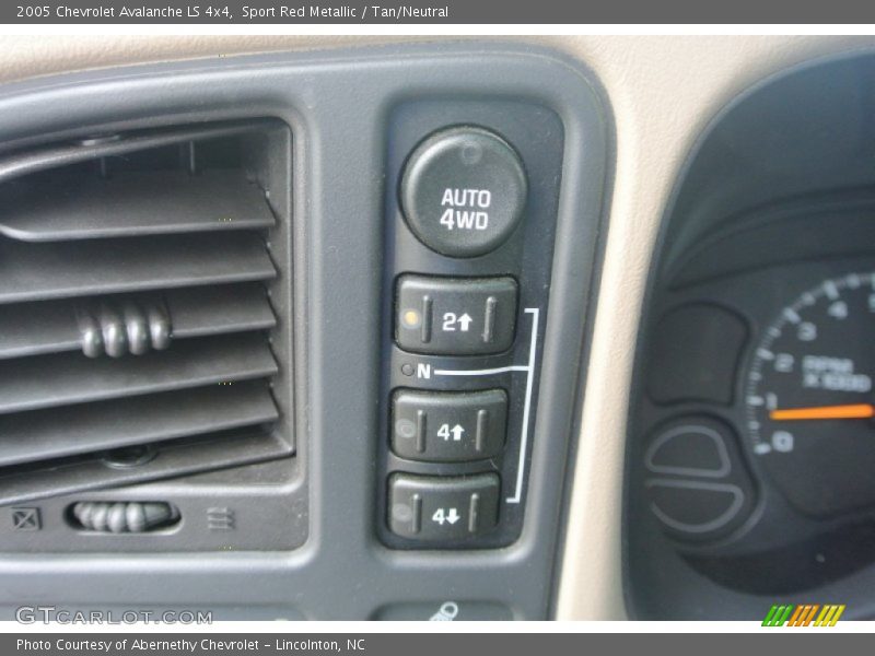 Sport Red Metallic / Tan/Neutral 2005 Chevrolet Avalanche LS 4x4