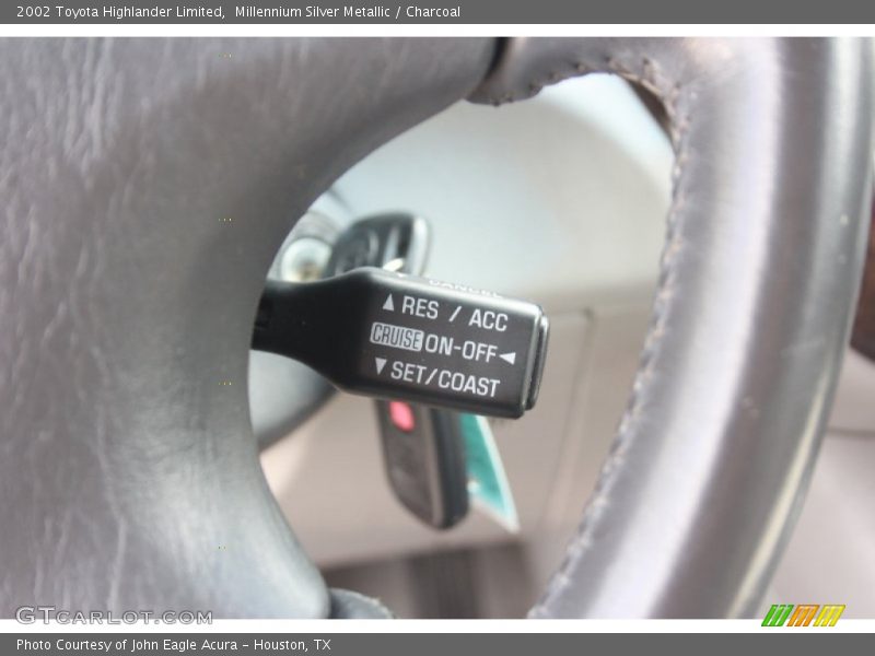 Millennium Silver Metallic / Charcoal 2002 Toyota Highlander Limited