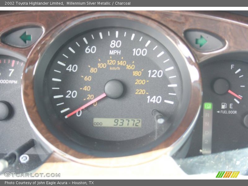 Millennium Silver Metallic / Charcoal 2002 Toyota Highlander Limited