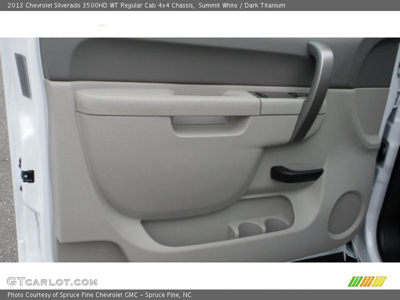 Summit White / Dark Titanium 2013 Chevrolet Silverado 3500HD WT Regular Cab 4x4 Chassis