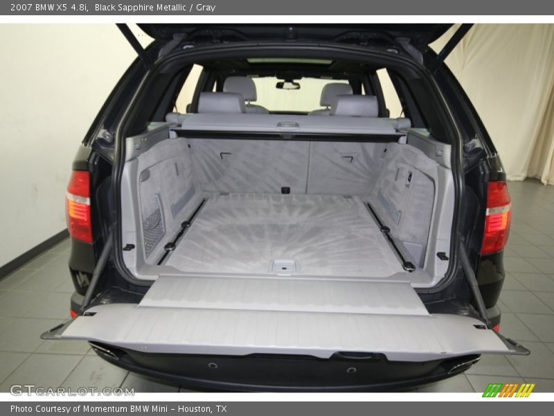  2007 X5 4.8i Trunk