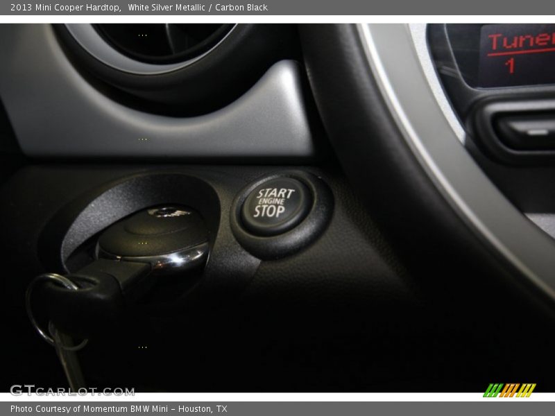 White Silver Metallic / Carbon Black 2013 Mini Cooper Hardtop